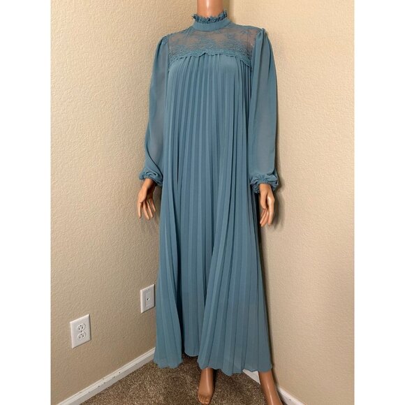 Long sleeve pleated maxi dress sea foam green lace neckline granny core SZ MD - Picture 2 of 8